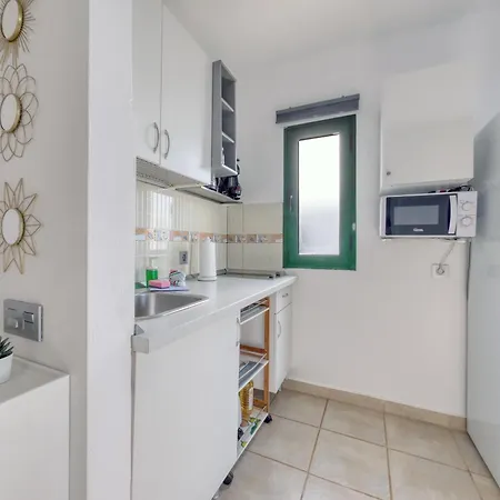 Cozy Relax - Pool And 400 M To The By Lanzarote Appartement